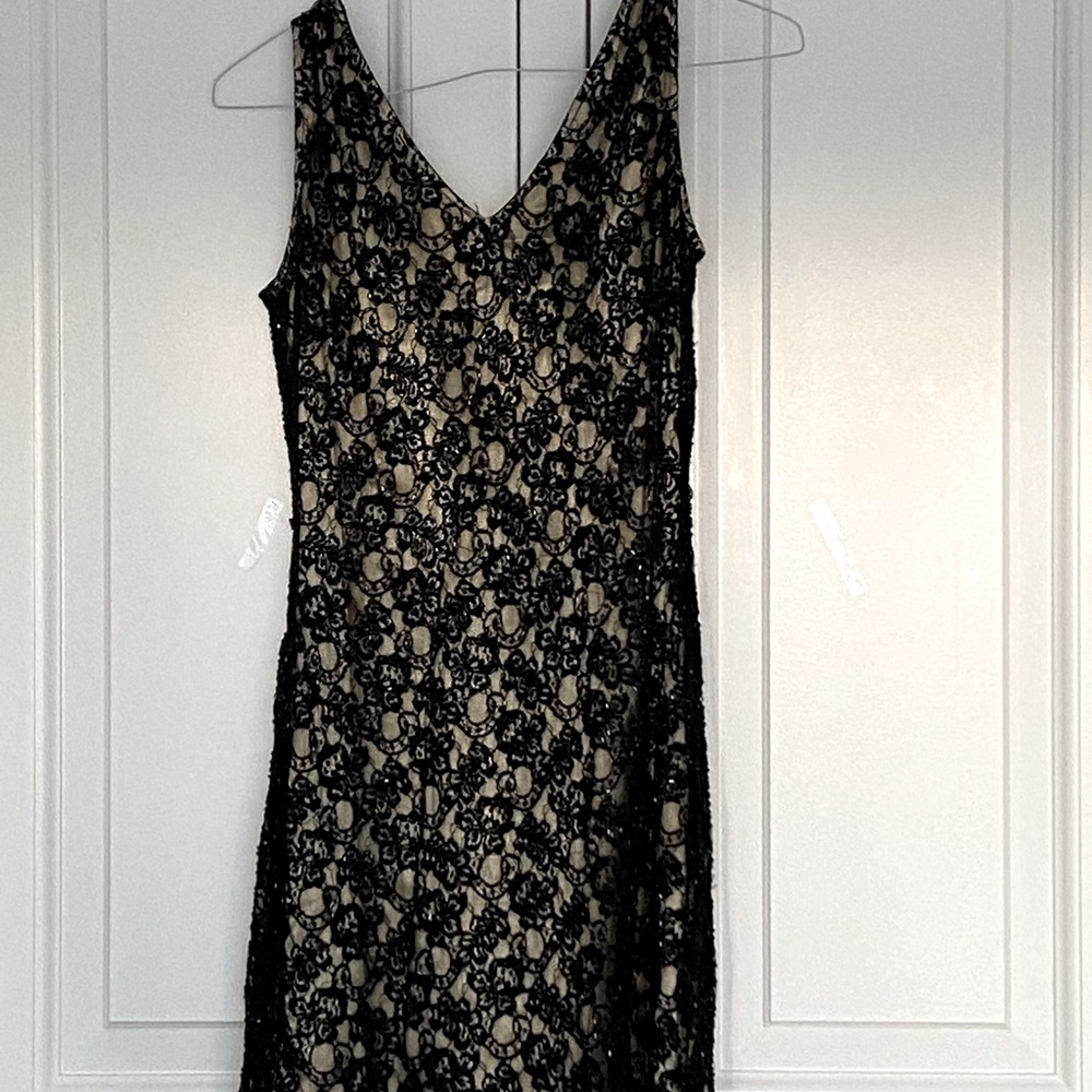 Cache beaded lace cocktail dress!